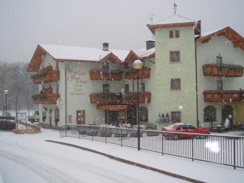 Hotel Fior Di Bosco Giovo Exteriér fotografie